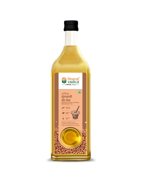 Bottle of Bharat Vedica Organic Wood Pressed Groundnut Oil on a white background
