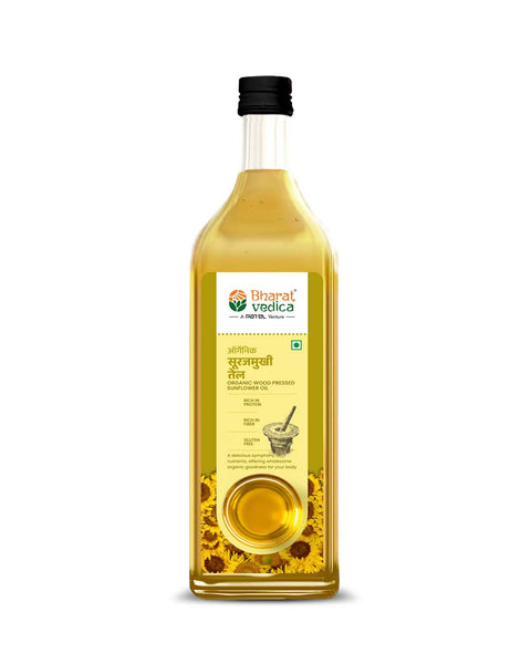 Bottle of Bharat Vedica Organic Wood Pressed Sunflower Oil on a white background